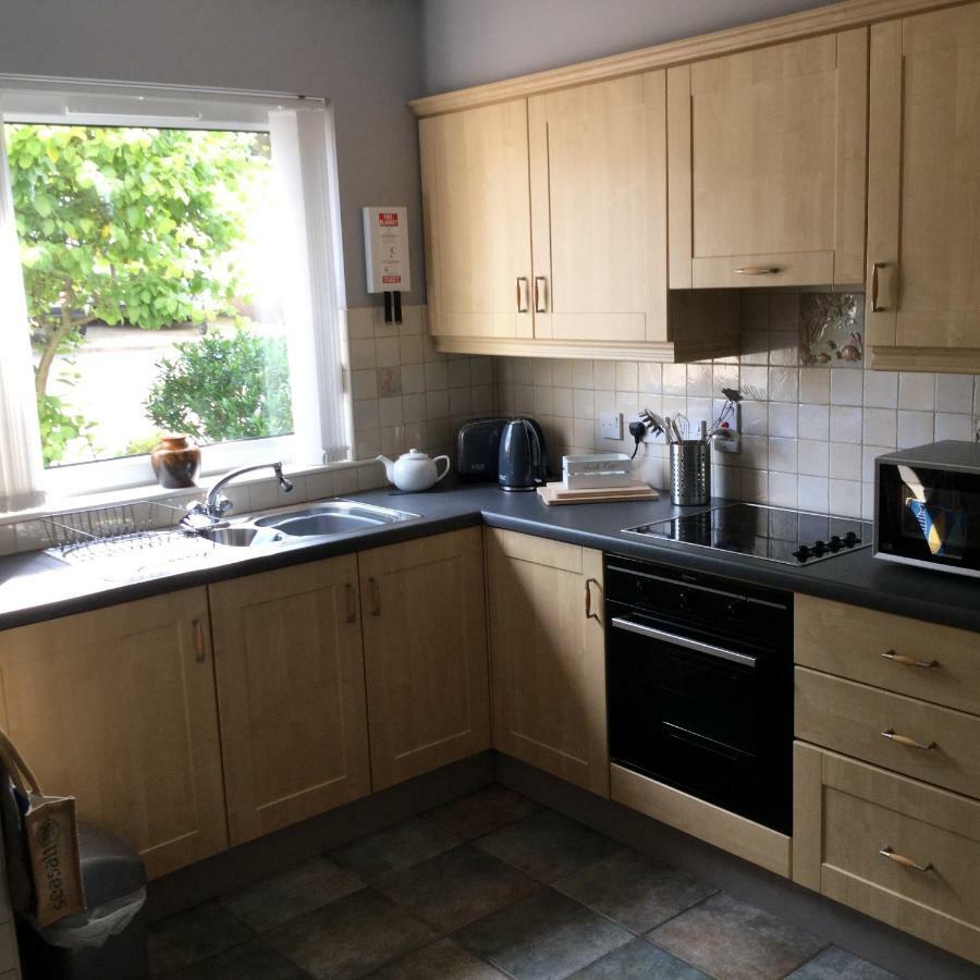 Beachside Apartment Bangor  Luaran gambar